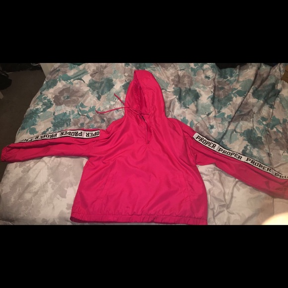 Forever 21 Wind breaker - Picture 2 of 2